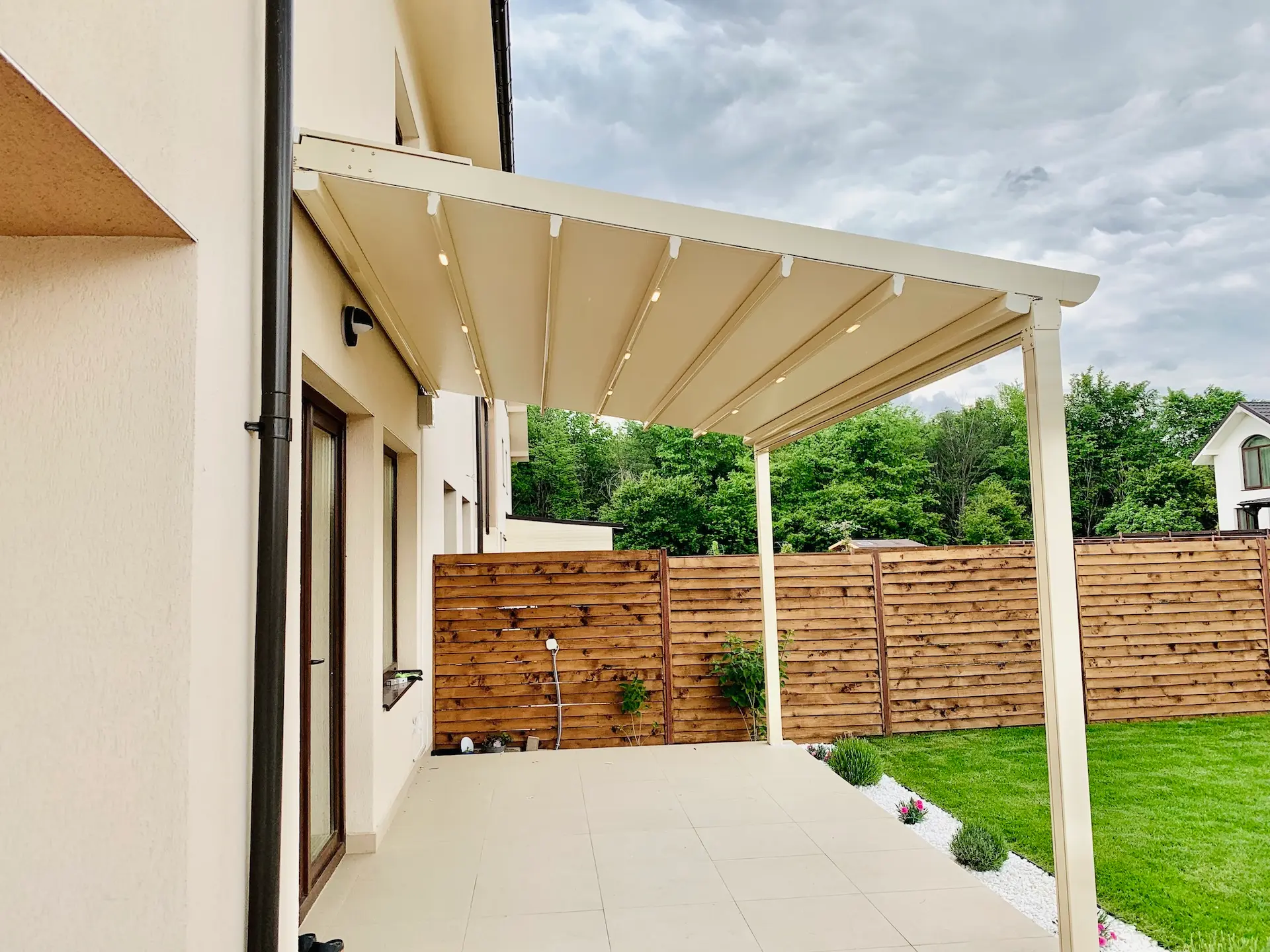 pergola retractabilă model star