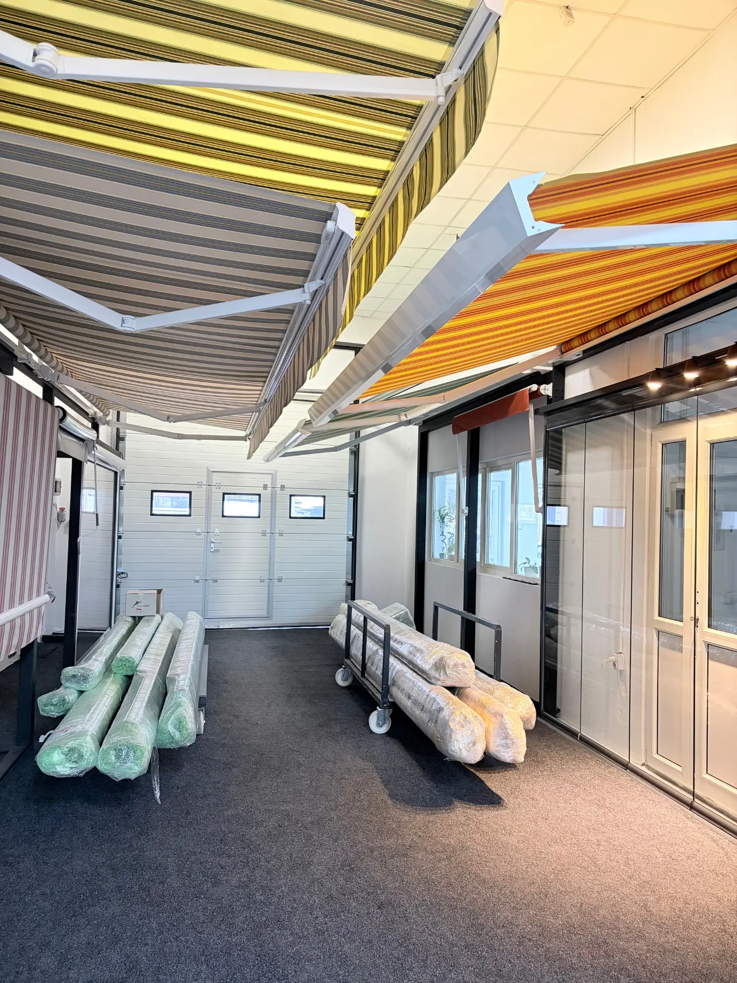 prezentare din interiorul fabricii eurotenda paradise