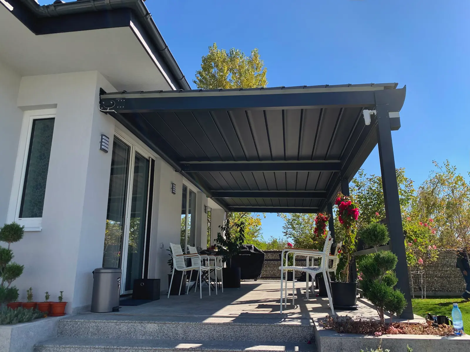 Pergola bioclimatica retractabila model persa