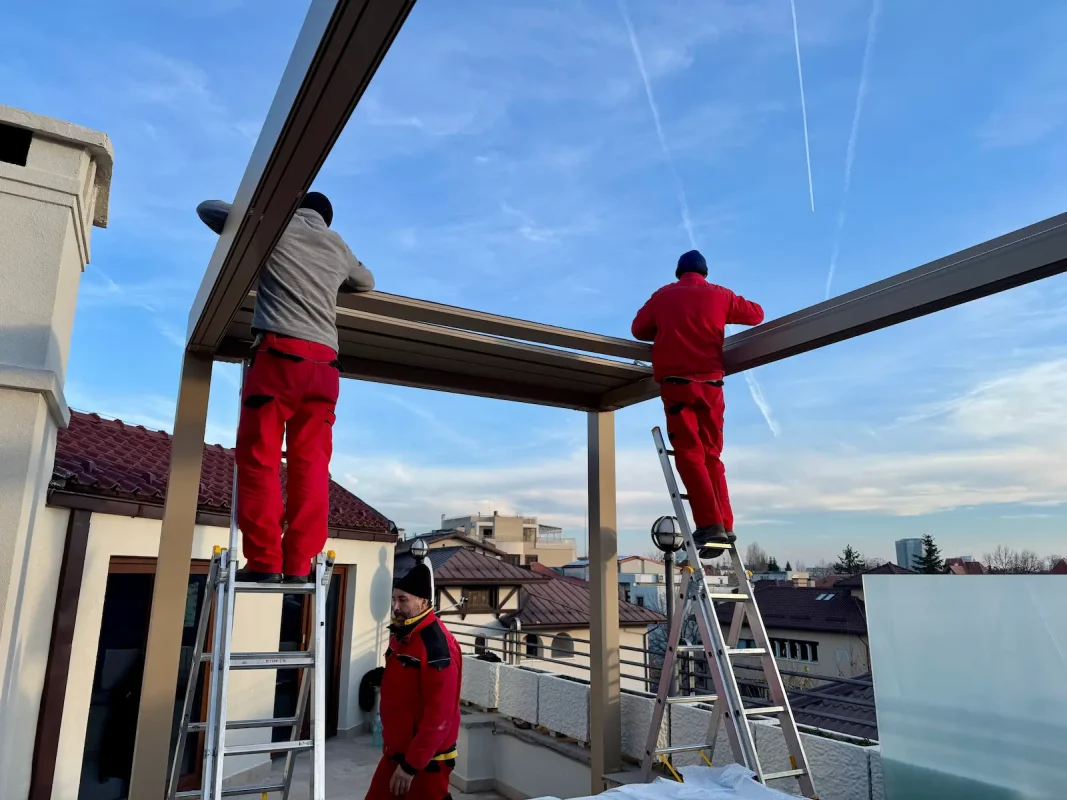 montaj pergola bioclimatica